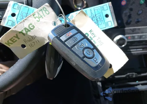 2024 Ford Edge Titanium z USA, uszkodzony, nr VIN 2FMPK4K98RBA75080